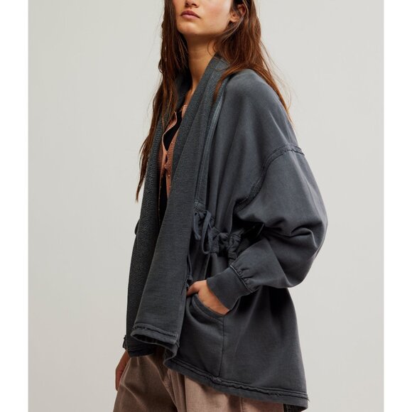 🆕 FREE PEOPLE Boothbay Sweatshirt / Washed Black - Picture 2 of 6